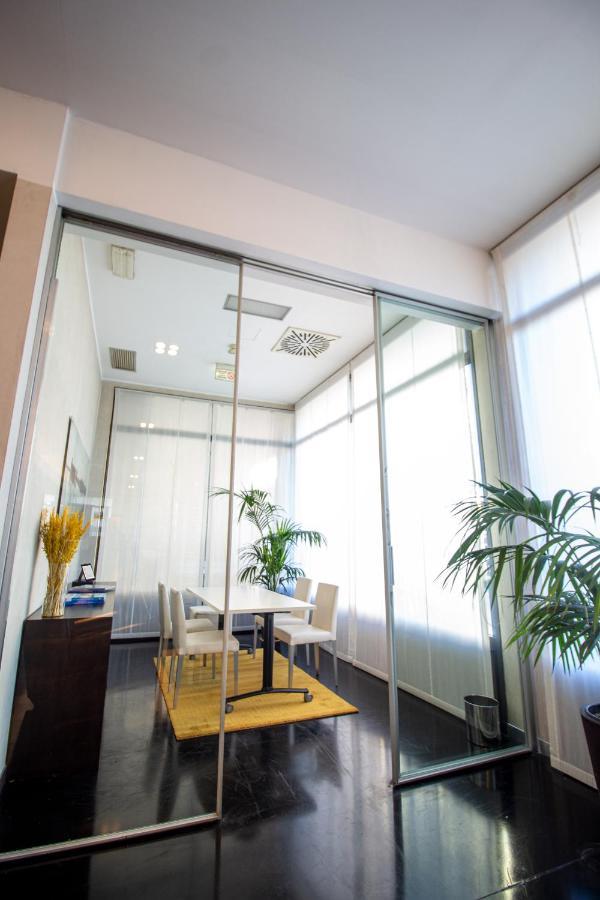 Hotel Cavour By Lvg Hotel Collection Novara Exterior foto